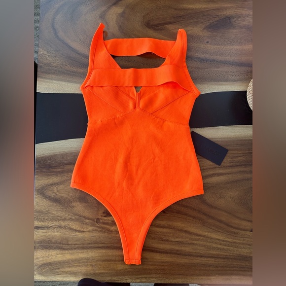 💥SALE💥 Vibrant Orange Bandage Fashion Bodysuit Size XS - Picture 2 of 8